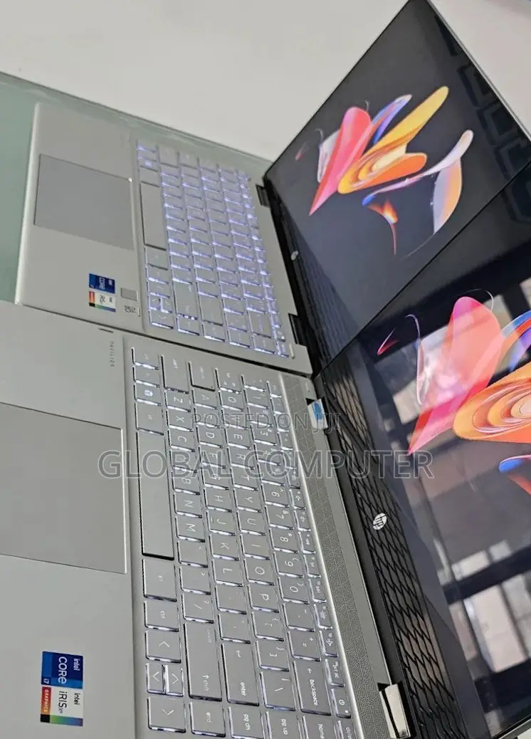 New Laptop HP Pavilion DM3Z 8GB Intel Core I7 SSD 512GB