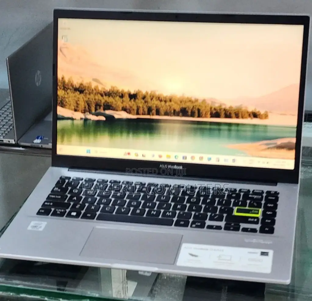 New Laptop Asus VivoBook 15 X505BA 4GB Intel Core I3 SSD 256GB