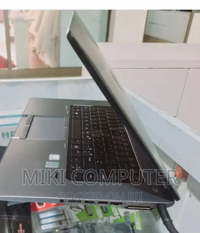New Laptop HP EliteBook x360 1040 G7 16GB Intel Core i7 SSD 512GB