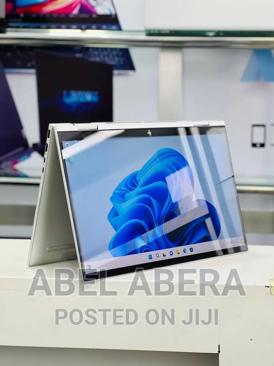 New Laptop HP Envy X360 15z 8GB Intel Core I5 SSD 256GB