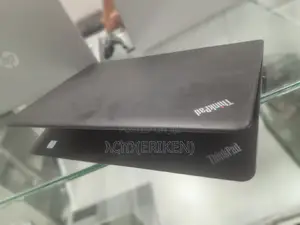 Photo - New Laptop Lenovo ThinkPad 13 8GB Intel Core I3 HDD 1T