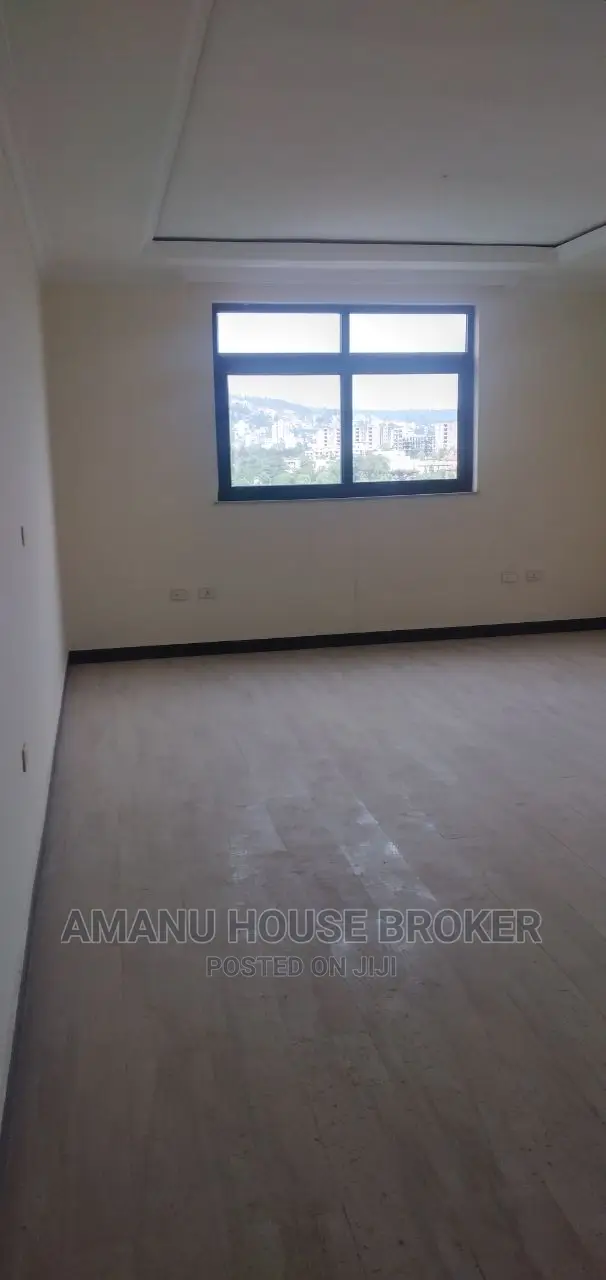 Urgent Rent Office 380sqm