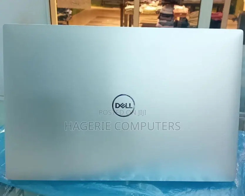 New Laptop Dell XPS 15 9550 16GB Intel Core I7 SSD 512GB