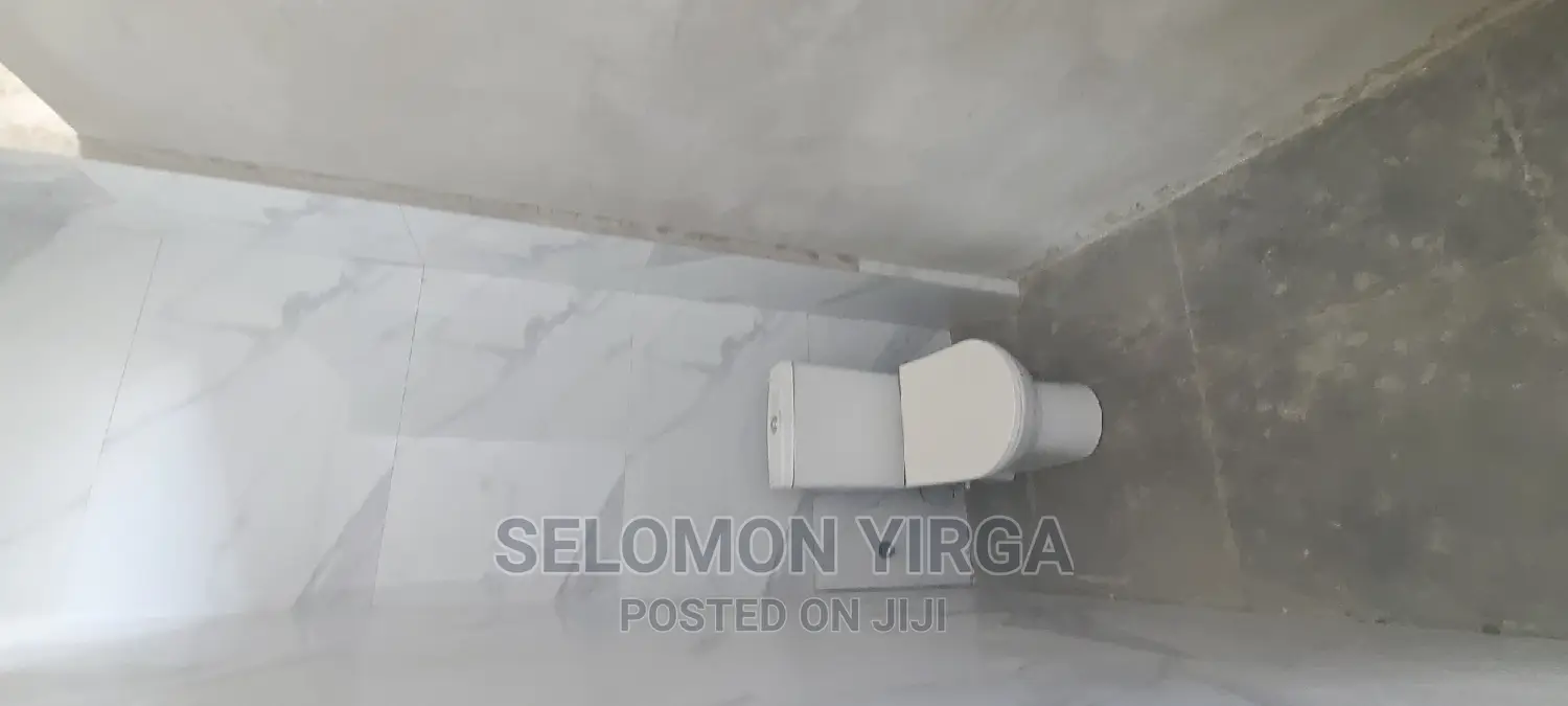 ለቢሮ የሚከራይ ነዉ