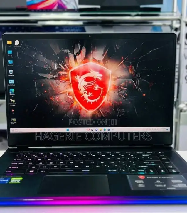 New Laptop MSI GE66 Raider 16GB Intel Core I7 SSD 1T