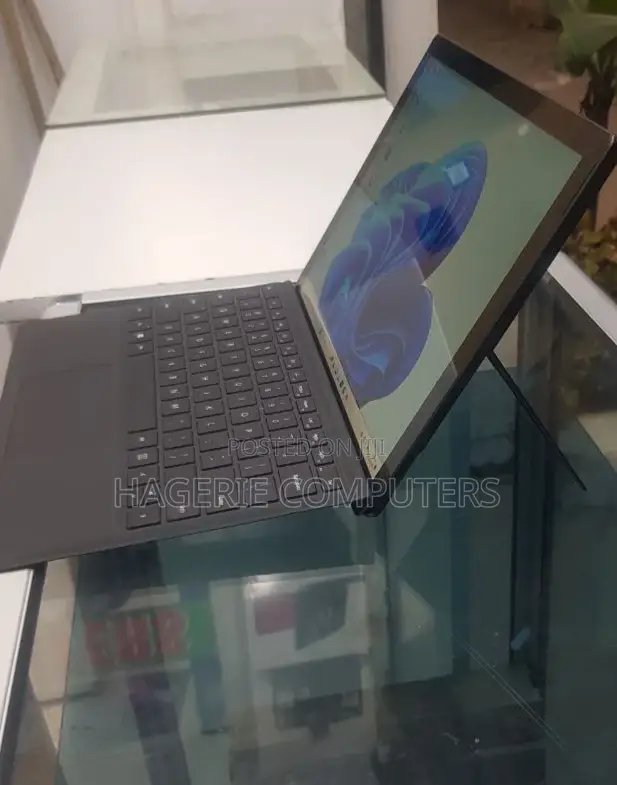 New Laptop Microsoft Surface Pro 7 8GB Intel Core I5 SSD 256GB