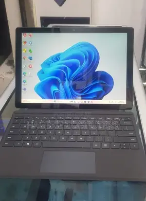 New Laptop Microsoft Surface Pro 7 8GB Intel Core I5 SSD 256GB