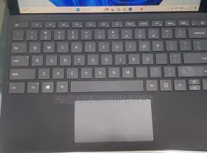 New Laptop Microsoft Surface Pro 7 8GB Intel Core I5 SSD 256GB
