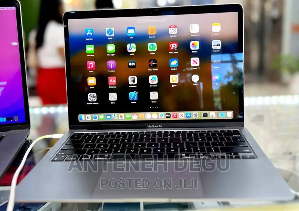 New Laptop Apple MacBook Air 2020 M1 8GB Apple M1 SSD 512GB