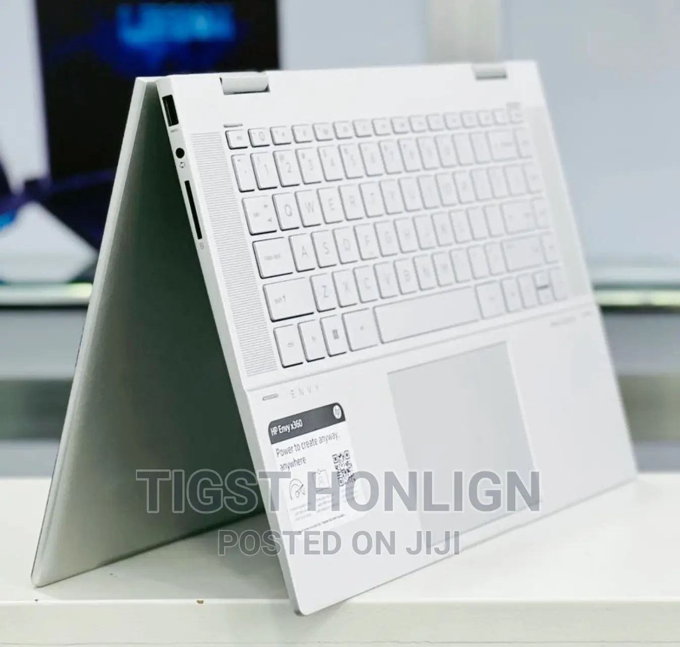 New Laptop HP Envy X360 8GB Intel Core I5 SSD 256GB