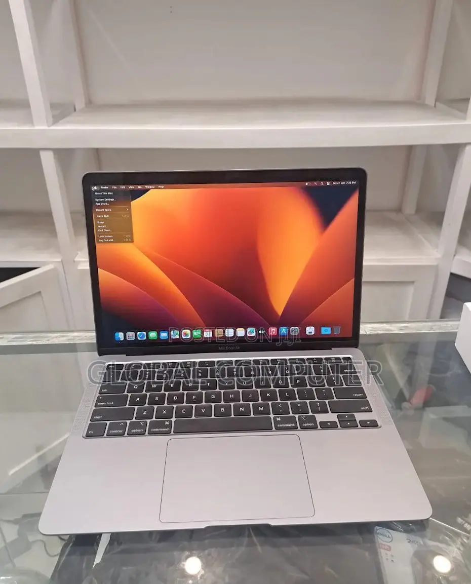 New Laptop Apple MacBook 2020 16GB Intel Core i5 SSD 512GB