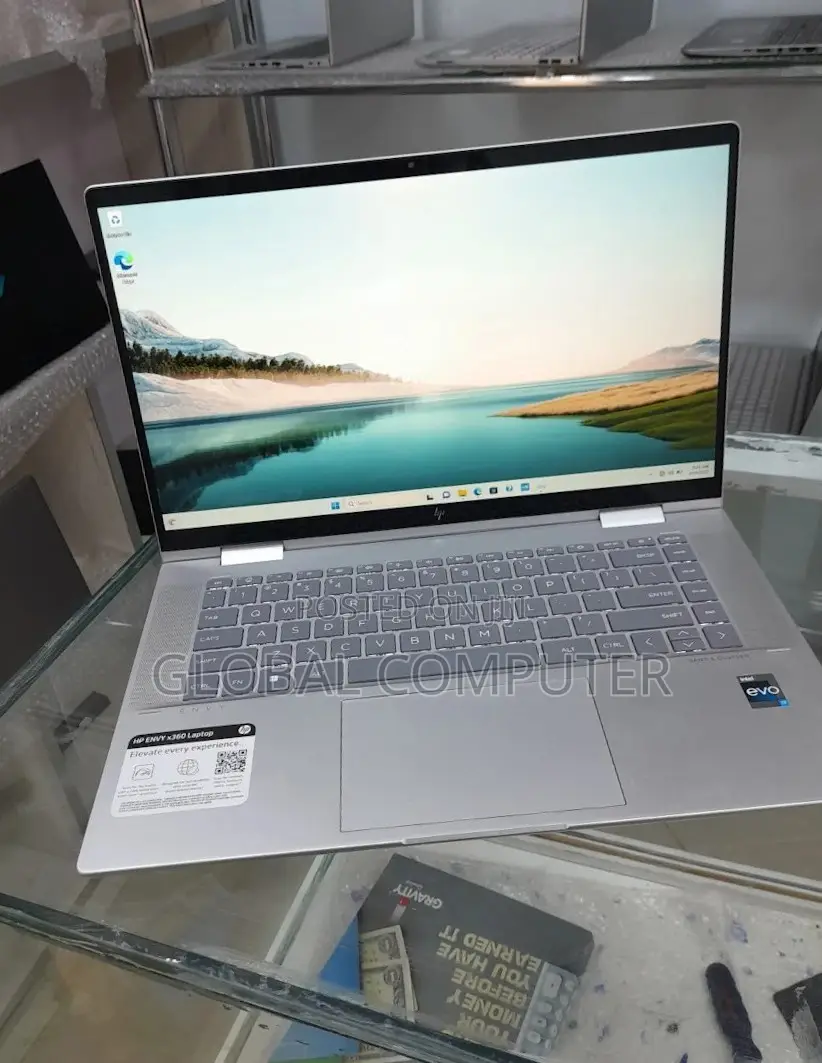 New Laptop HP Envy 17t 16GB Intel Core i7 SSD 512GB