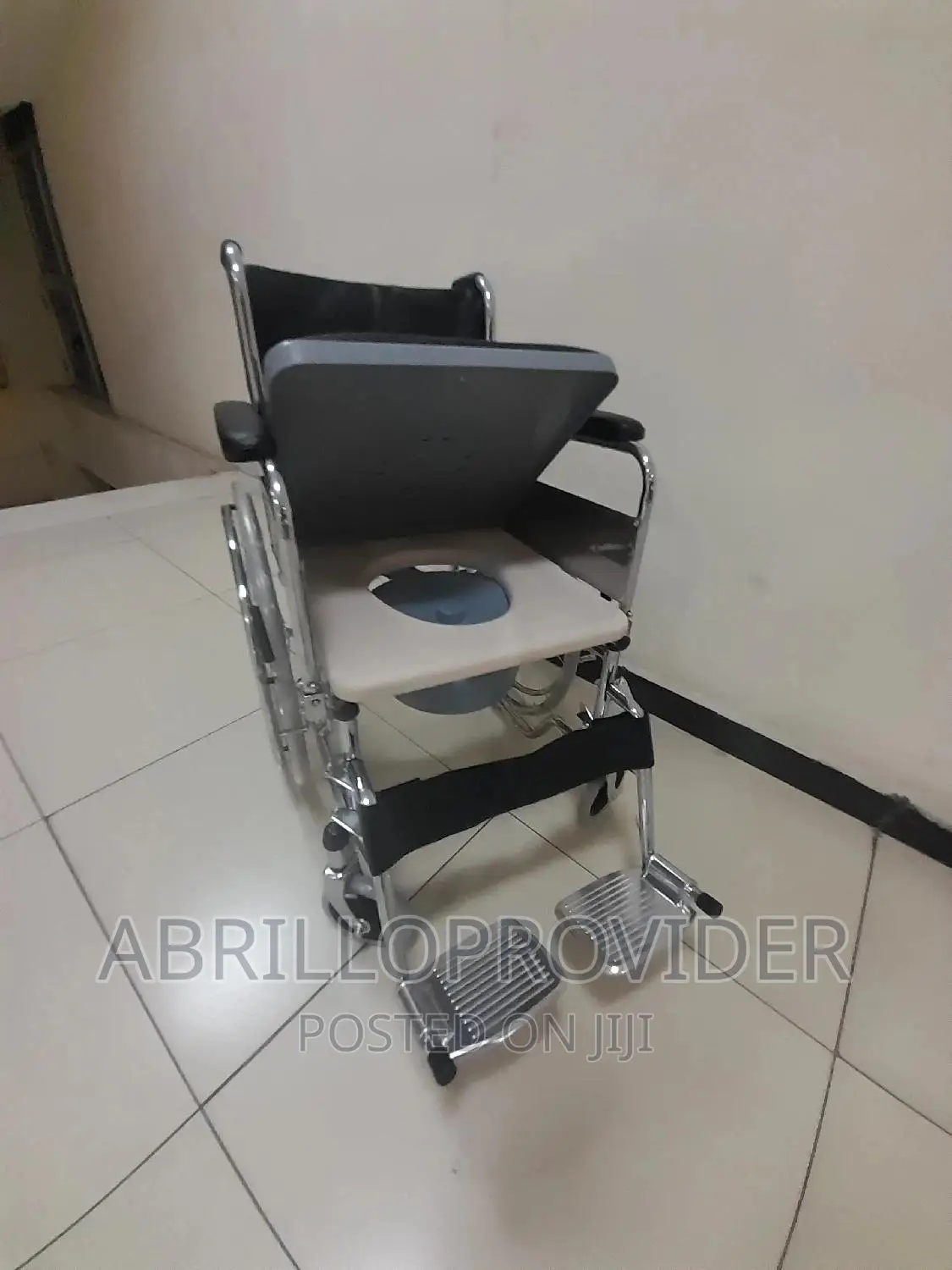 New Packed Wheelchair/Potty Wheelcahir/Foldable Wheelchair