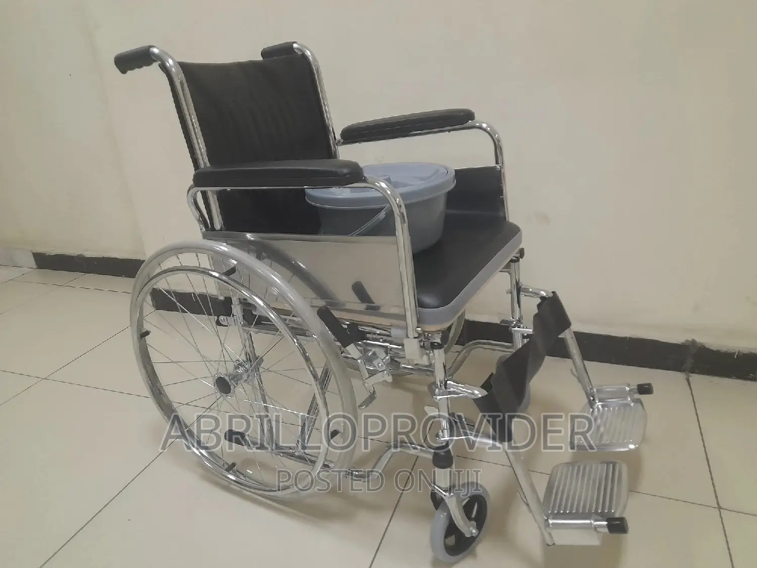 New Packed 150kg Wheelchair/New Potty Wheelchair/Wheelchair