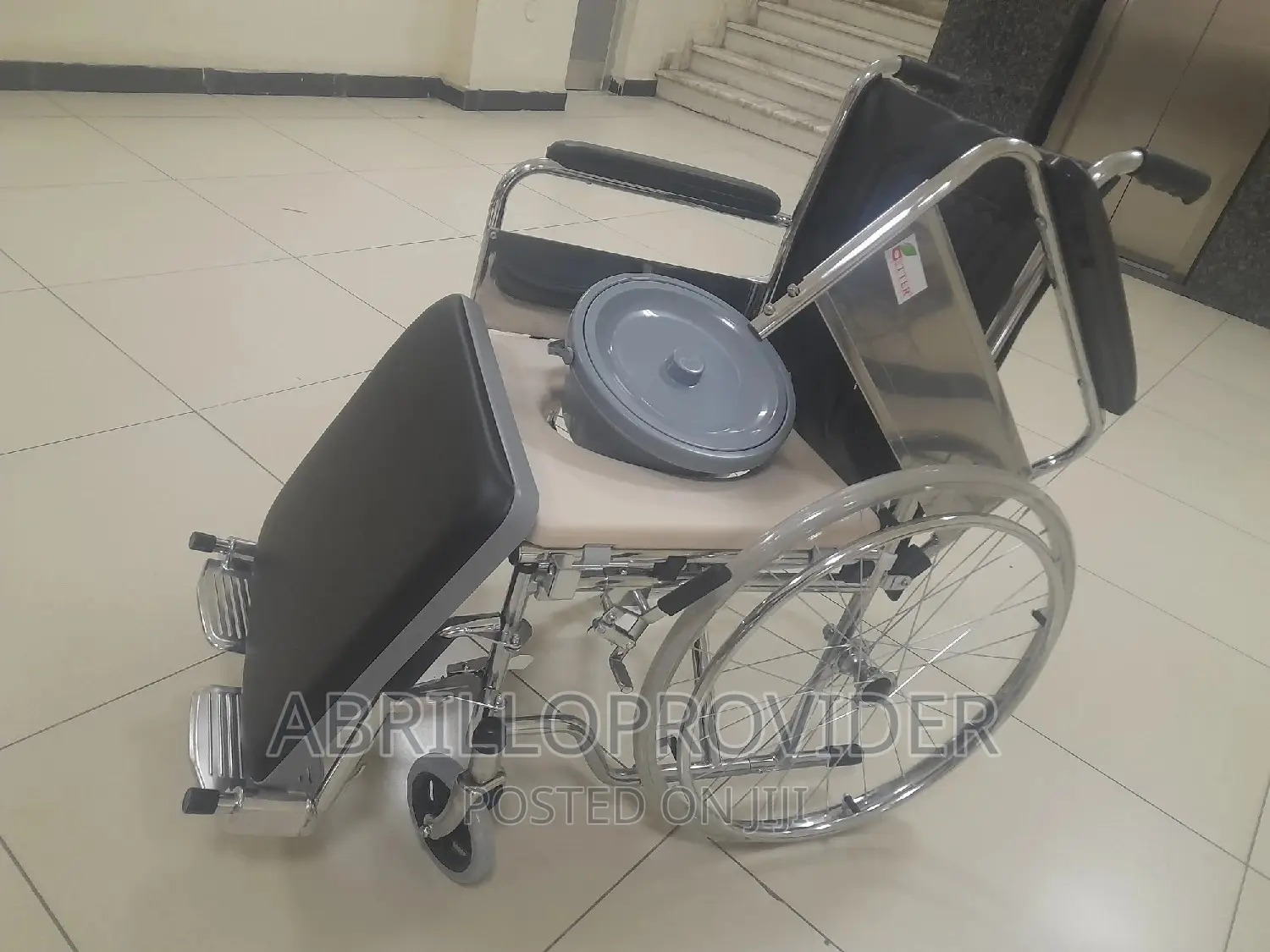 Flexible Commode Wheelchair/New Packed Wheelchair/Wheelchair