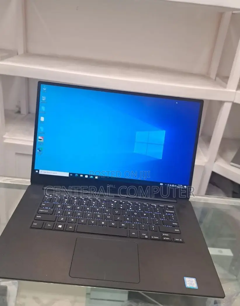 New Laptop Dell XPS 15 (9530) 24GB Intel Core I7 SSD 512GB