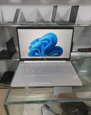 New Laptop HP Stream Notebook 16GB Intel Core I7 SSD 256GB