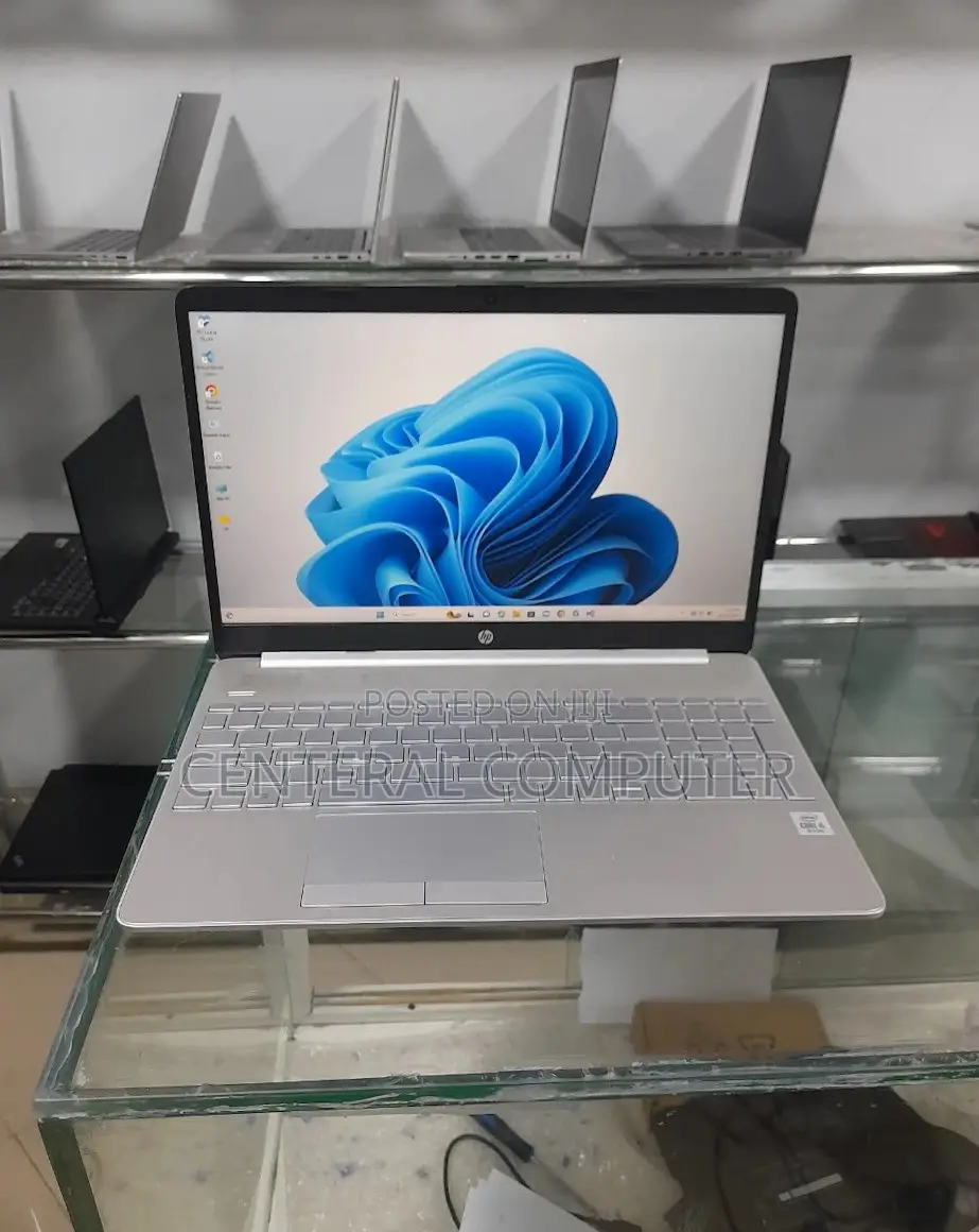 New Laptop HP Stream Notebook 16GB Intel Core I7 SSD 256GB