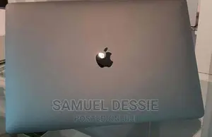 Photo - New Laptop Apple MacBook Pro 2018 16GB Intel Core I7 SSD 512GB