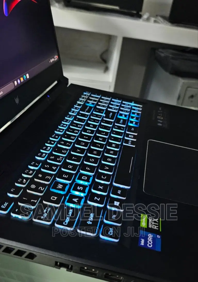 New Laptop Acer Predator Helios 300 16GB Intel Core I7 SSD 1T