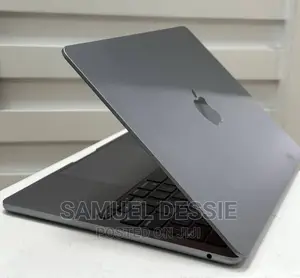 New Laptop Apple MacBook Air 2022 M2 16GB Apple M2 SSD 1T