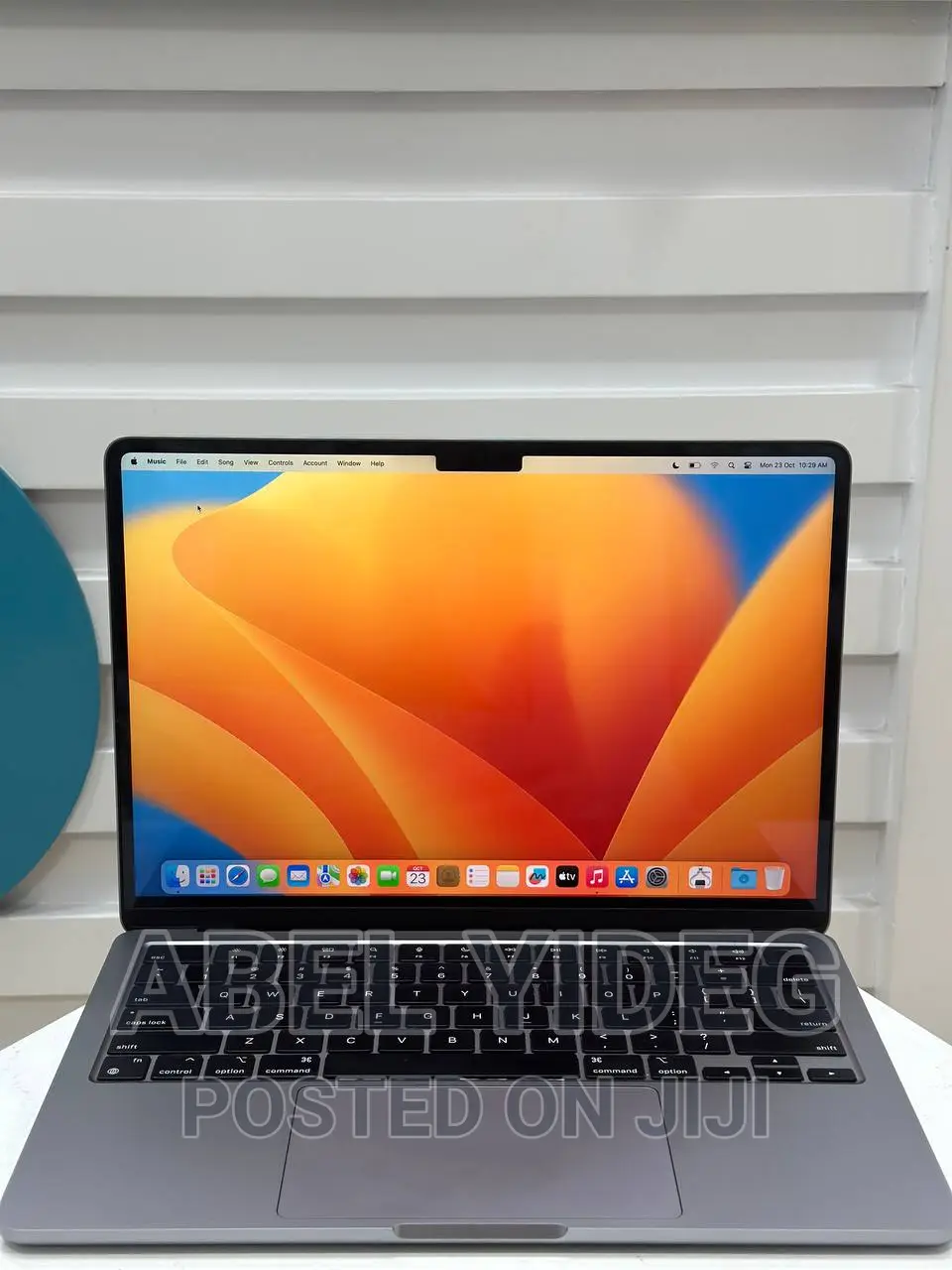 New Laptop Apple MacBook Air 2022 M2 16GB Apple M2 SSD 1T