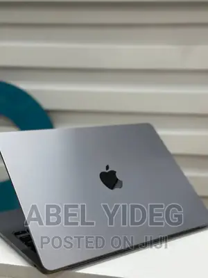 New Laptop Apple MacBook Air 2022 M2 16GB Apple M2 SSD 1T