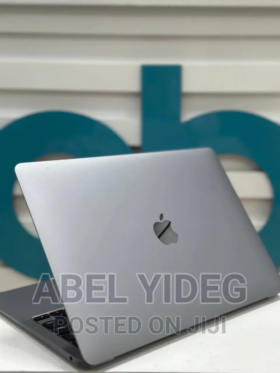 New Laptop Apple MacBook Air 2020 8GB Intel Core I3 SSD 256GB