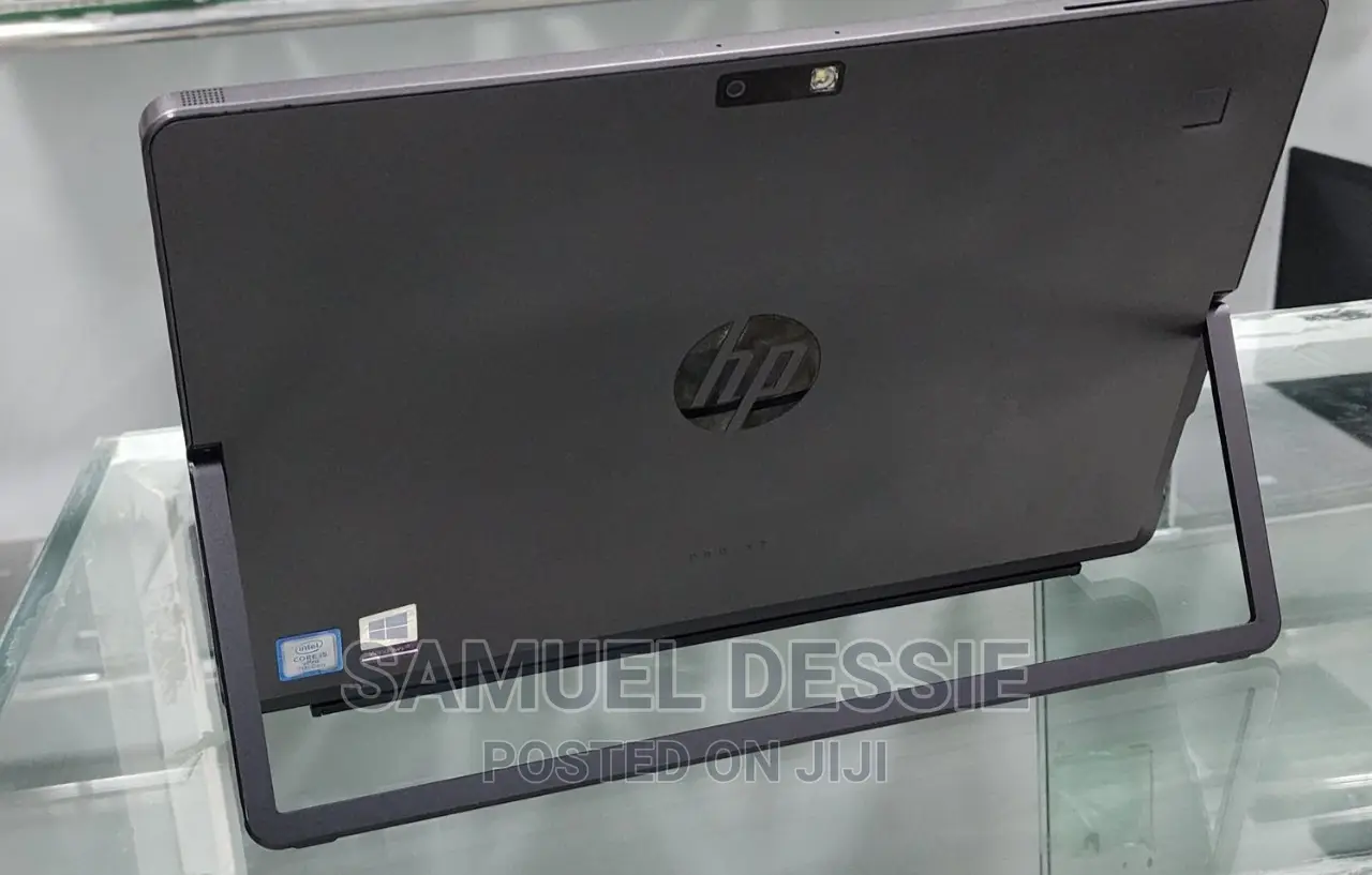 New Laptop HP X2 8GB SSD 256GB