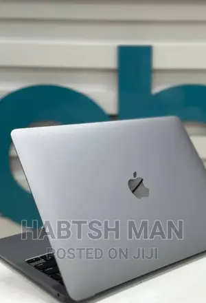 Photo - New Laptop Apple MacBook Air 8GB Intel Core I3 SSD 256GB