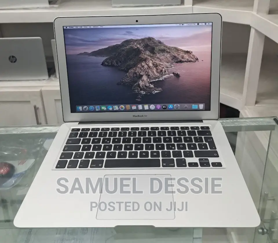 New Laptop Apple MacBook Air 2015 8GB Intel Core I5 SSD 128GB