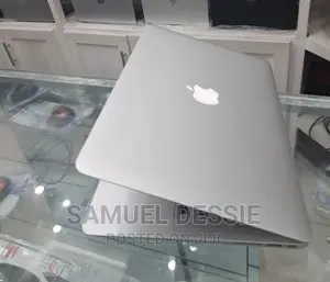 New Laptop Apple MacBook Air 2015 8GB Intel Core I5 SSD 128GB