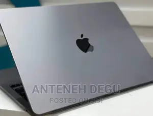 Photo - New Laptop Apple MacBook Air 2022 M2 16GB Apple M2 SSD 1T