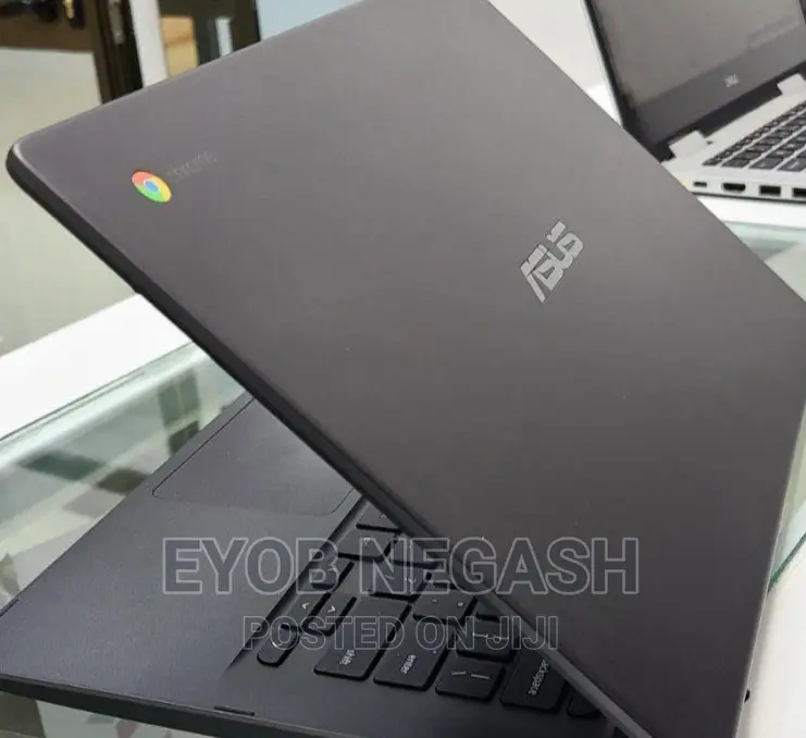 Laptop Asus Chromebook C423 4GB Intel Pentium SSD 128GB