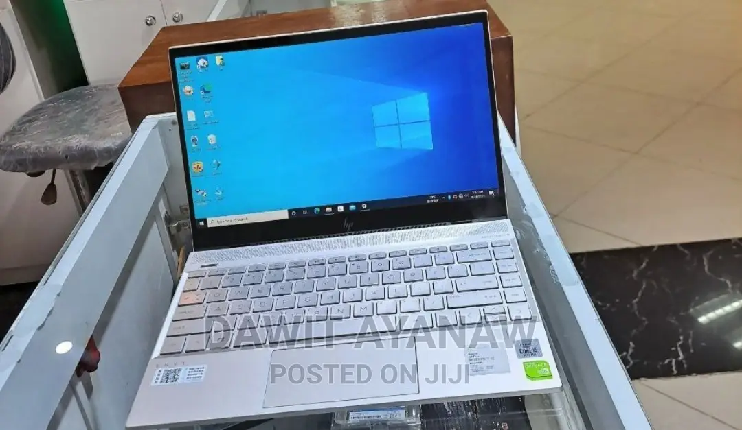 New Laptop HP 8GB Intel Core I5 SSD 512GB