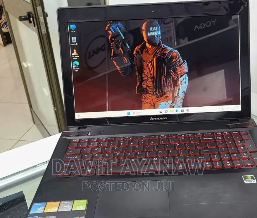 New Laptop Lenovo 8GB Intel Core I7 HDD 1T