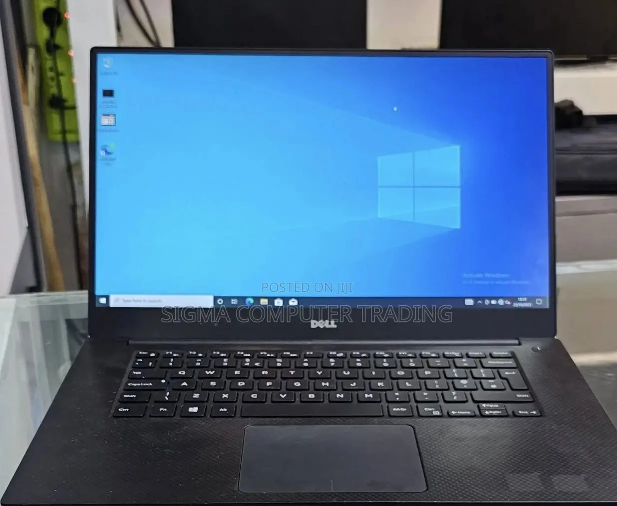 New Laptop Dell Precision 15 3520 16GB Intel Core I7 SSD 512GB