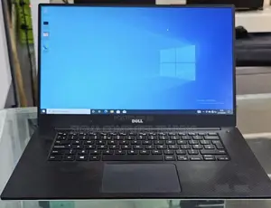 New Laptop Dell Precision 15 3520 16GB Intel Core I7 SSD 512GB