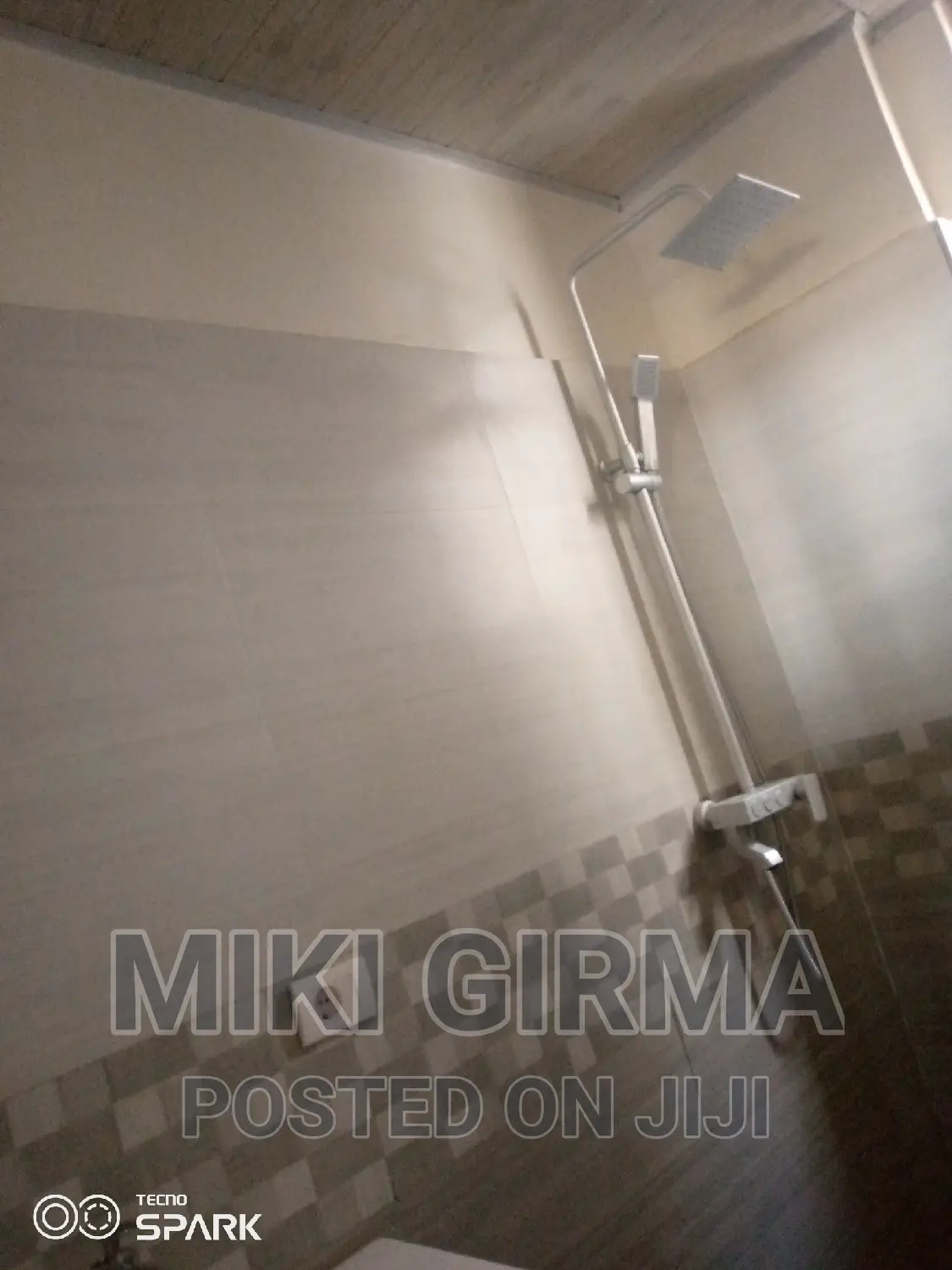 3bdrm Apartment in ፊጋ ኖህ ሪልስቴት, Bole for sale