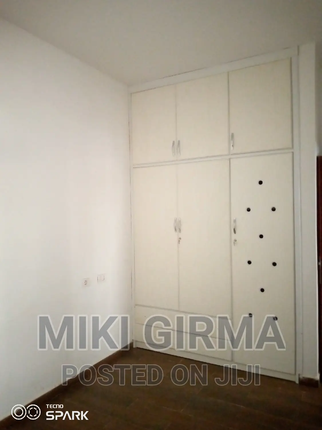 3bdrm Apartment in ፊጋ ኖህ ሪልስቴት, Bole for sale