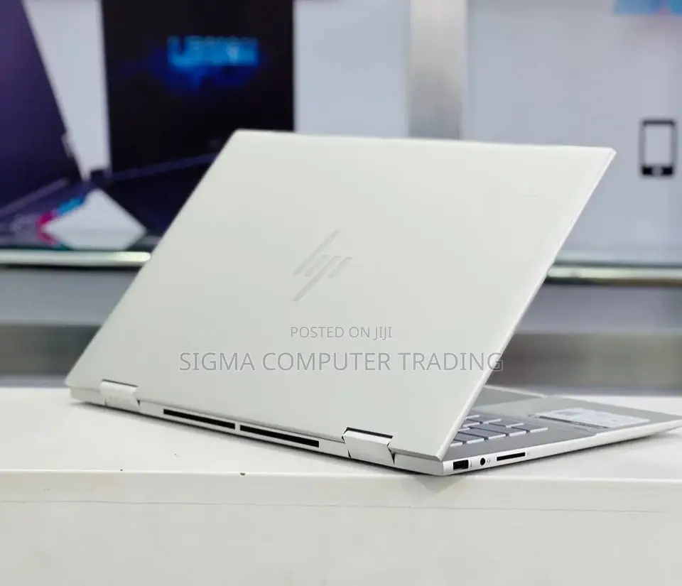 New Laptop HP Envy X360 8GB Intel Core I5 SSD 256GB