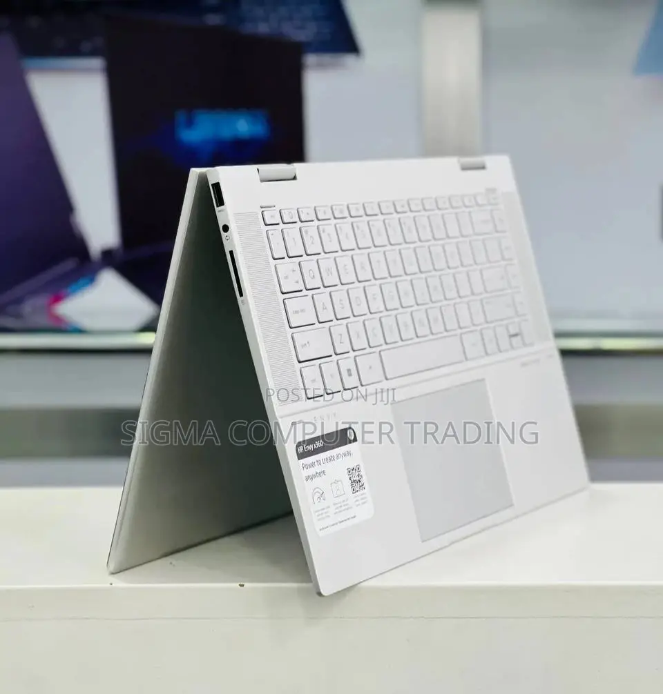 New Laptop HP Envy X360 8GB Intel Core I5 SSD 256GB