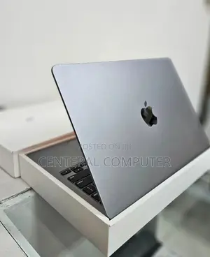 New Laptop Apple MacBook Air 2022 M2 8GB Apple M2 SSD 256GB