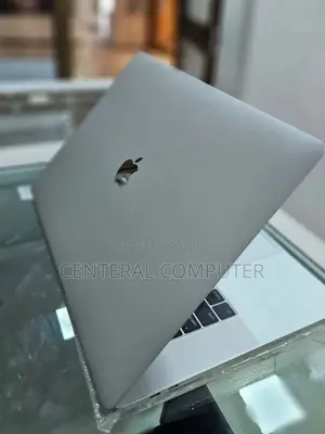 New Laptop Apple MacBook 2017 16GB Intel Core i7 SSD 512GB