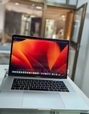 New Laptop Apple MacBook 2017 16GB Intel Core i7 SSD 512GB