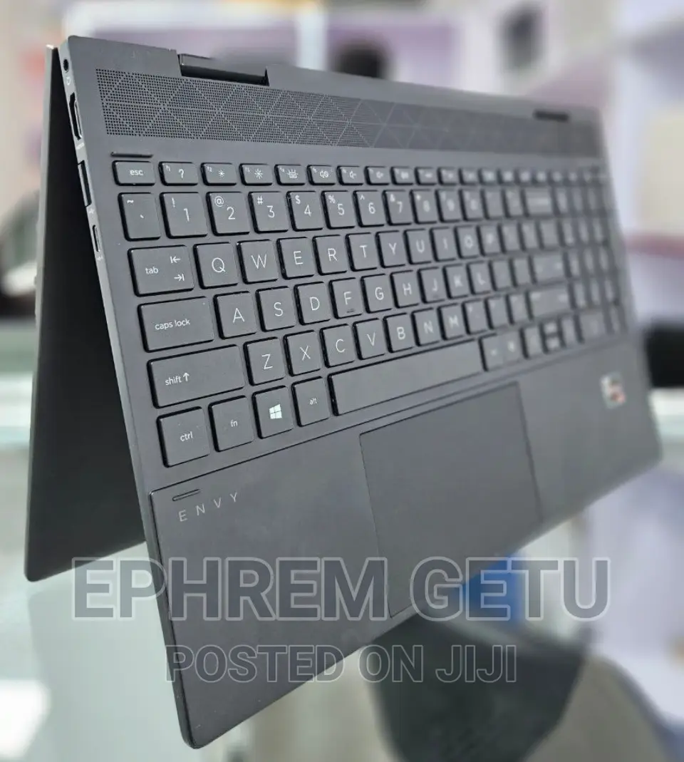 New Laptop HP Envy X360 16GB AMD Ryzen 7 SSD 512GB