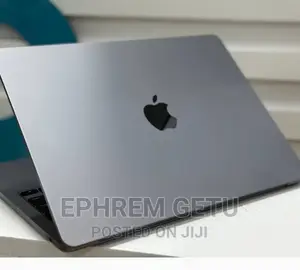 Photo - New Laptop Apple MacBook Air 2022 M2 16GB Apple M2 SSD 1T