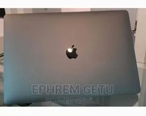 New Laptop Apple MacBook Pro 2018 16GB Intel Core I7 SSD 512GB