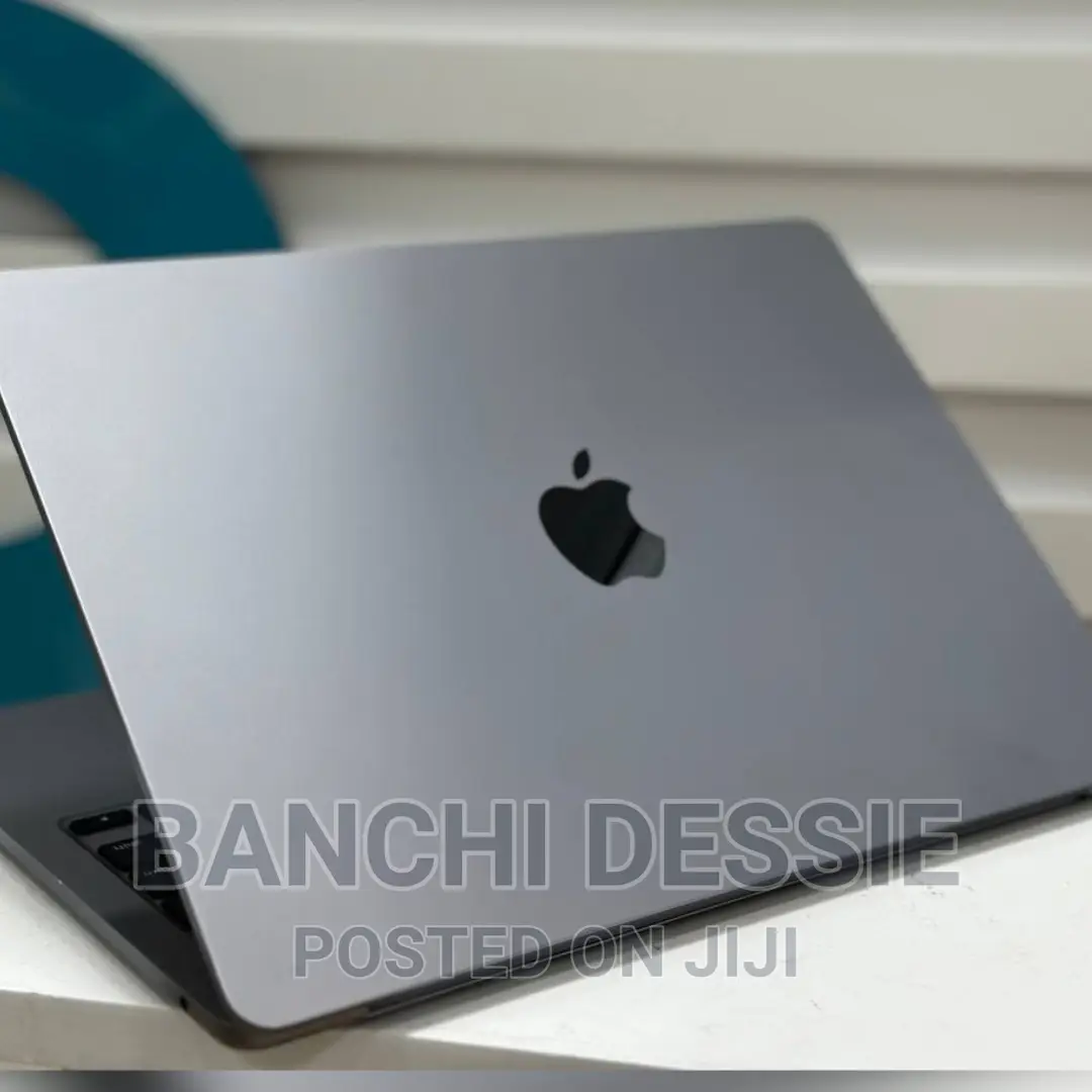 New Laptop Apple MacBook Air 2023 M2 16GB Apple M2 SSD 1T