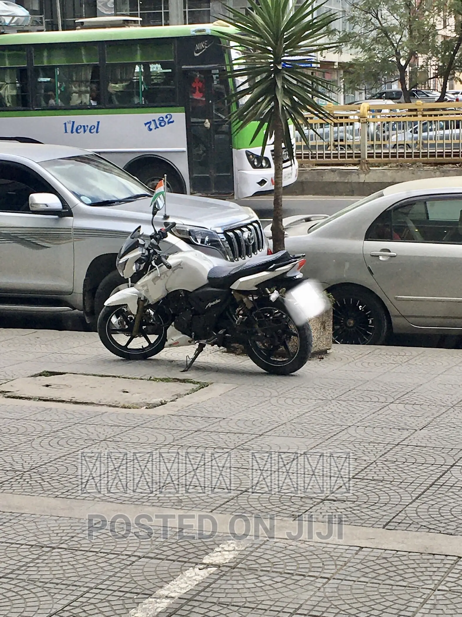 New TVS Apache 180 RTR 2017 White